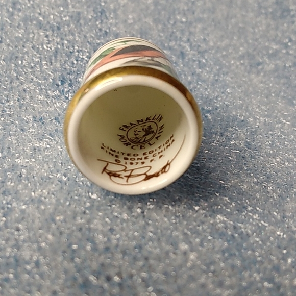 Franklin Porcelain 1979 Thimble Birds Flowers Scarlet Tanager Piranga Olivacea - Picture 4 of 4